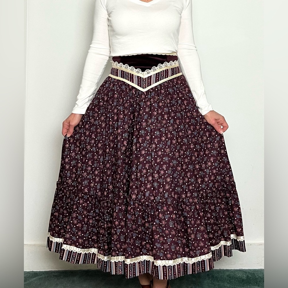 Vintage Gunne Sax Burgundy Floral Velvet Skirt Size 9 Small